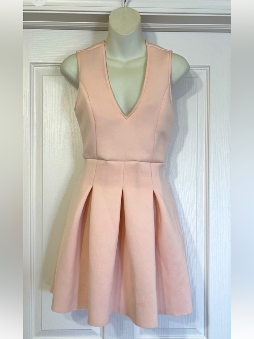 Charlotte Russe Blush Pink V-Neck Pleated Skater Dress
